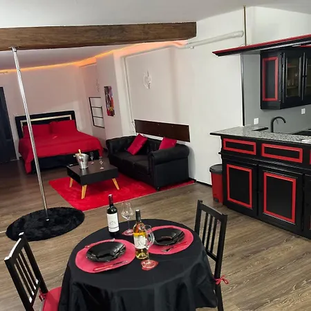 Apartment Love Apart *